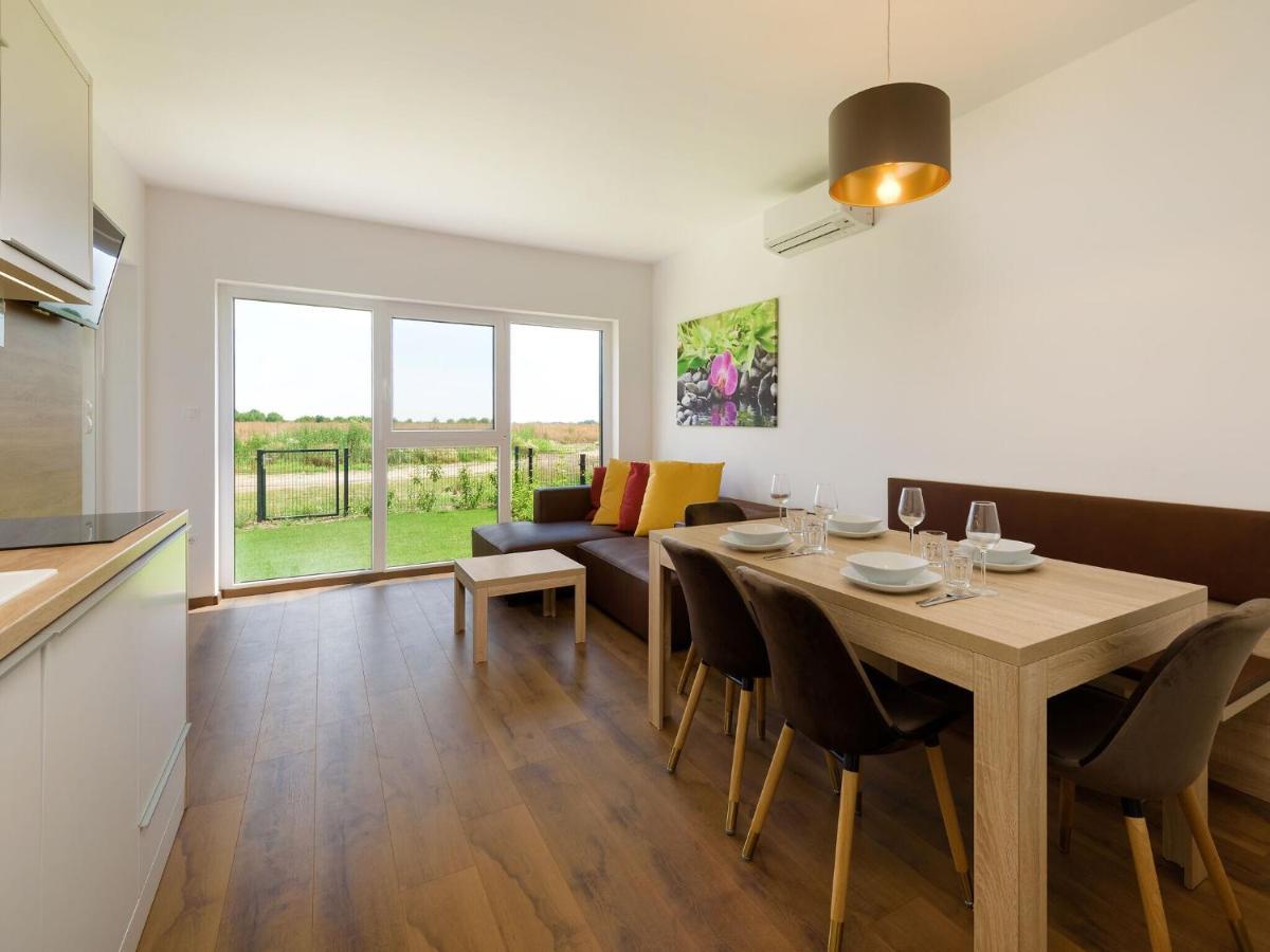Apartment With Pool, Roof Terrace, Garden Zsira Extérieur photo