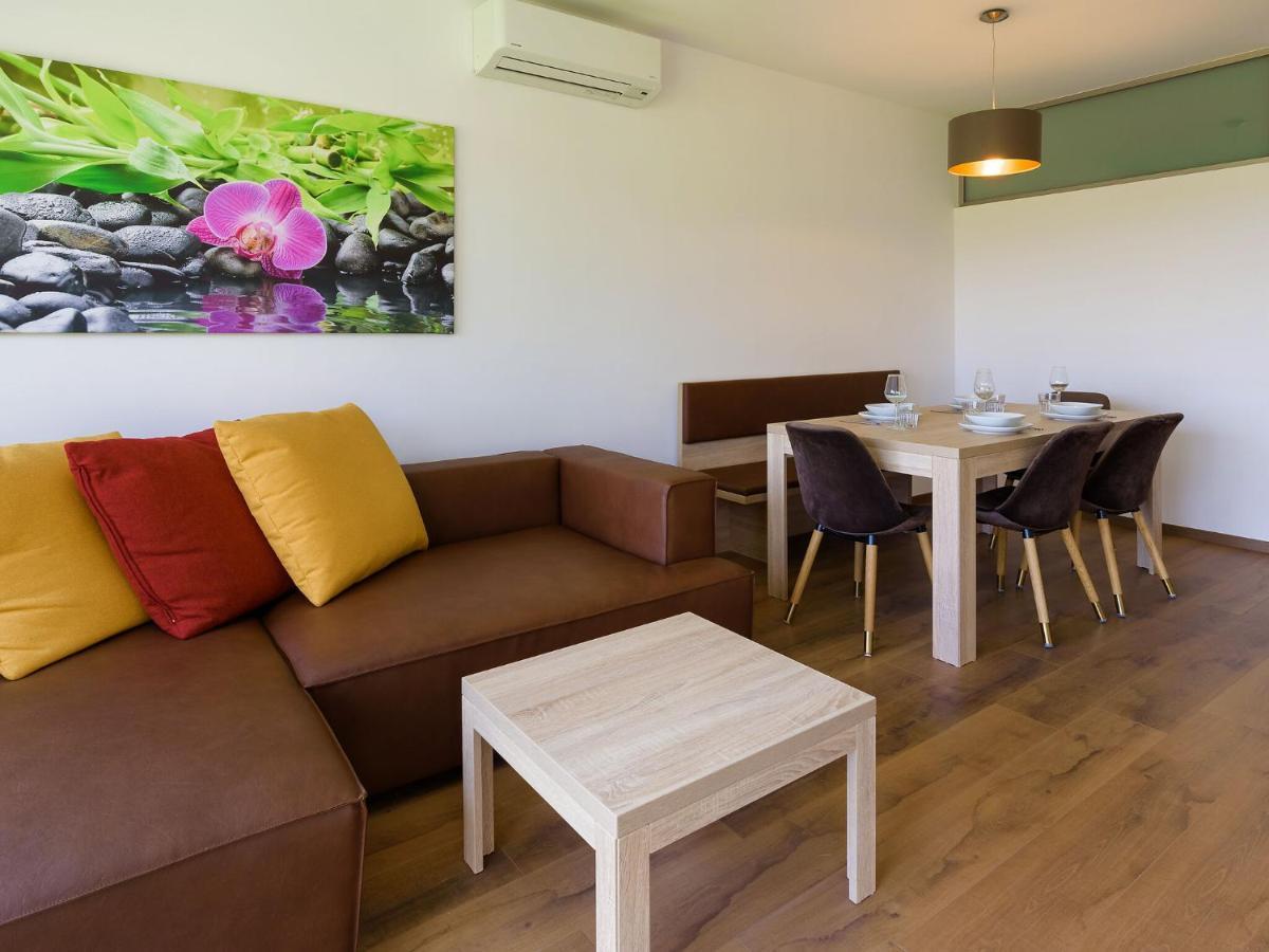 Apartment With Pool, Roof Terrace, Garden Zsira Extérieur photo
