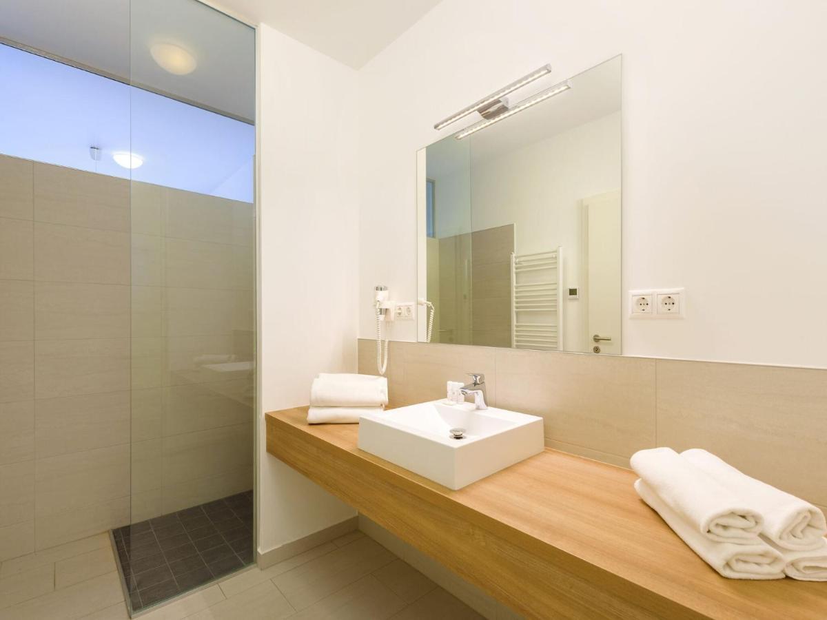 Apartment With Pool, Roof Terrace, Garden Zsira Extérieur photo